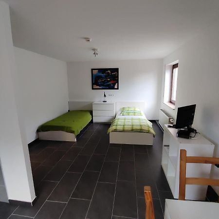 Ferienwohnung Kerstin Grambow Файгінген-ан-дер-Енц Екстер'єр фото